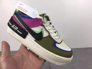 ����ЬNIKE�Ϳ˿վ�һ�ų�A������������Դ��һ˫����Ǯ