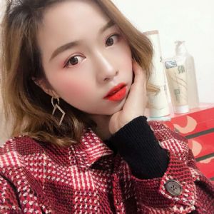 ������ľ��û�в�ˮ�õ��׺У���Ĥ�ǿ���ã�