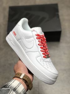 NIKE�վ�һ��AF1��supreme��������ˣ�������