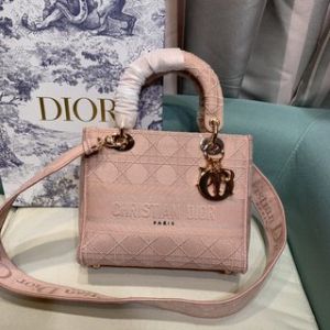 ����ר��Ʒ�ʻ�Դ����ֱ�����ݸߵ�ʱ���ִ�����Ʒ����һ������