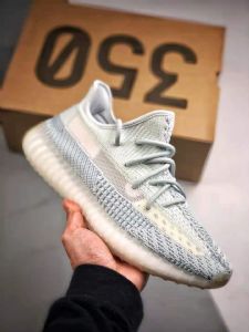 YEEZY Boost 350 V2ʹ