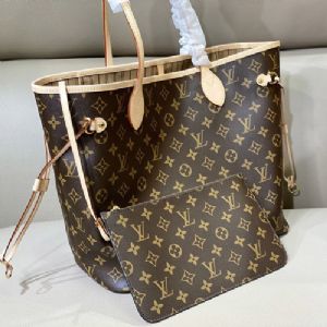 �ߵ�Ů�� ����� ��ͷ�� ����� tote�� �����¿�һ�ֻ�