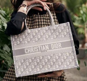 Book Toteִdiorճֹر