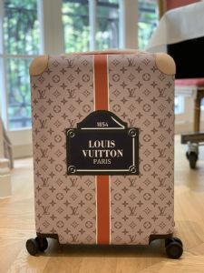 ĬϵLOUIS VUITTON-HORIZON