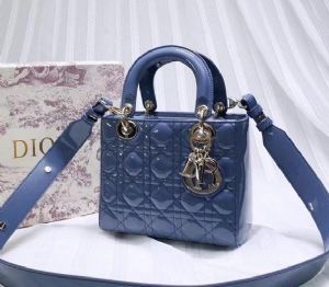 LadyDiorִ԰ʱҸŮʱ