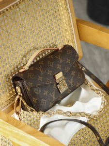 ���ݸ߶˰���������Դ ר��Ʒ�� ���д��� һ������ȫ��ɵ�>ͼƬ