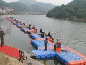 ���ϸ�Ͳˮ�ϵ����������ƽ̨